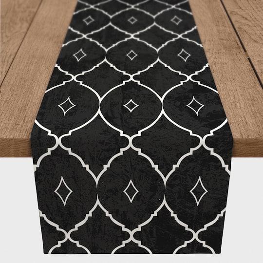 Geometric Pattern Indoor/Outdoor Table Runner